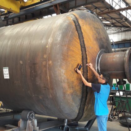 Post instagram contratar advogado moderno azul e bege (1080 x 1080 px)